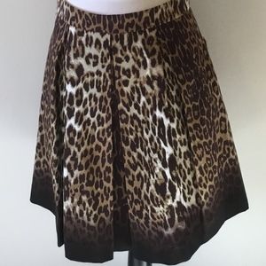 T Tahari Leopard Pleated Skirt Size 4